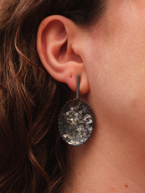 Small Scalloped Oval Earrings
