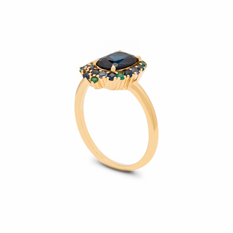 Hybrid Ring with Sapphires and Emeralds