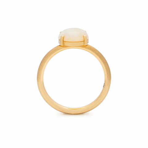 Oval Andamooka Opal ring