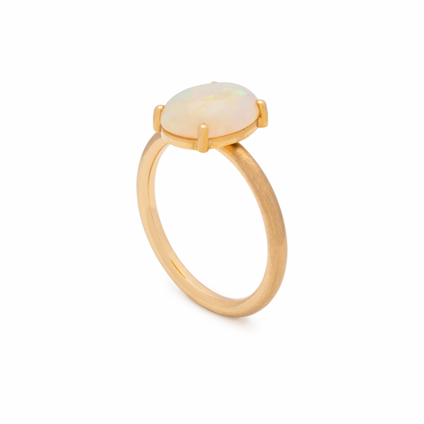 Oval Andamooka Opal ring