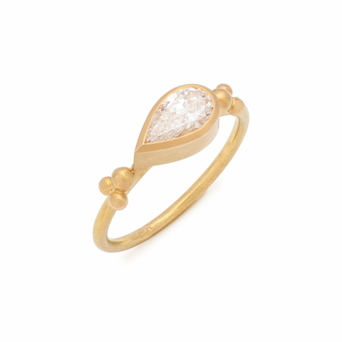 Pear Diamond Ring with Granules